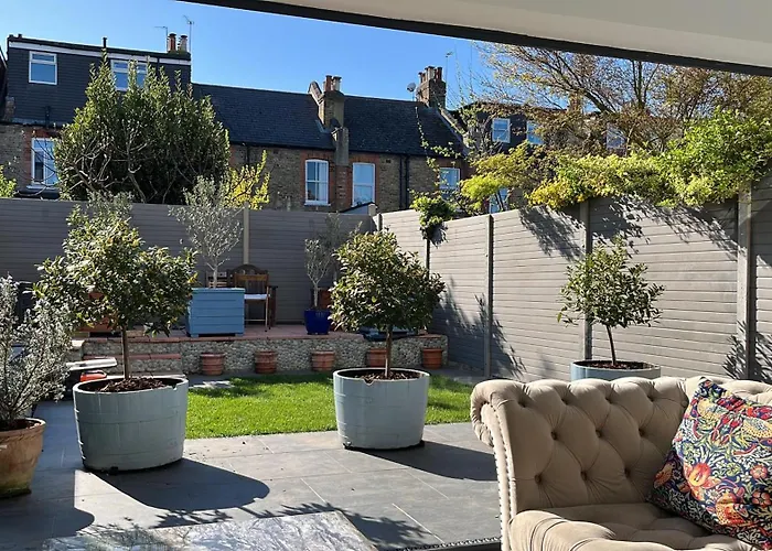 Grass Court Terrace - Walking Distance From Wimbledon Championships